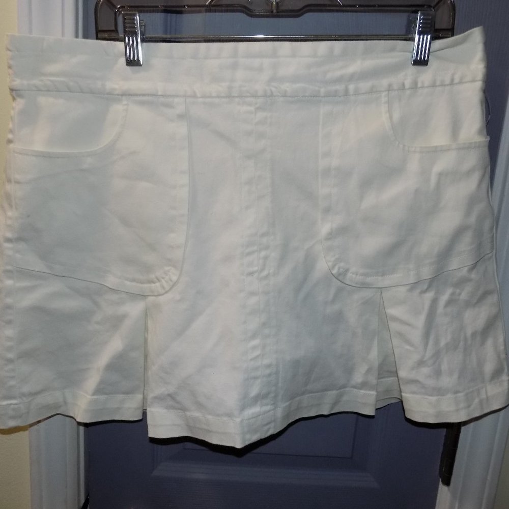 ALLISON BRITTNEY GOLF SKORT BIG POCKETS WHITE